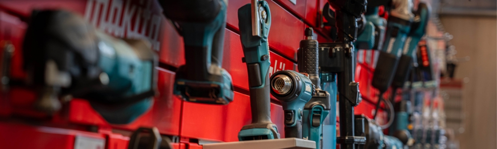 /data/pam/public/images/pages/home/hero/slider/tgh_intermix_slide_1329x400px3.jpg